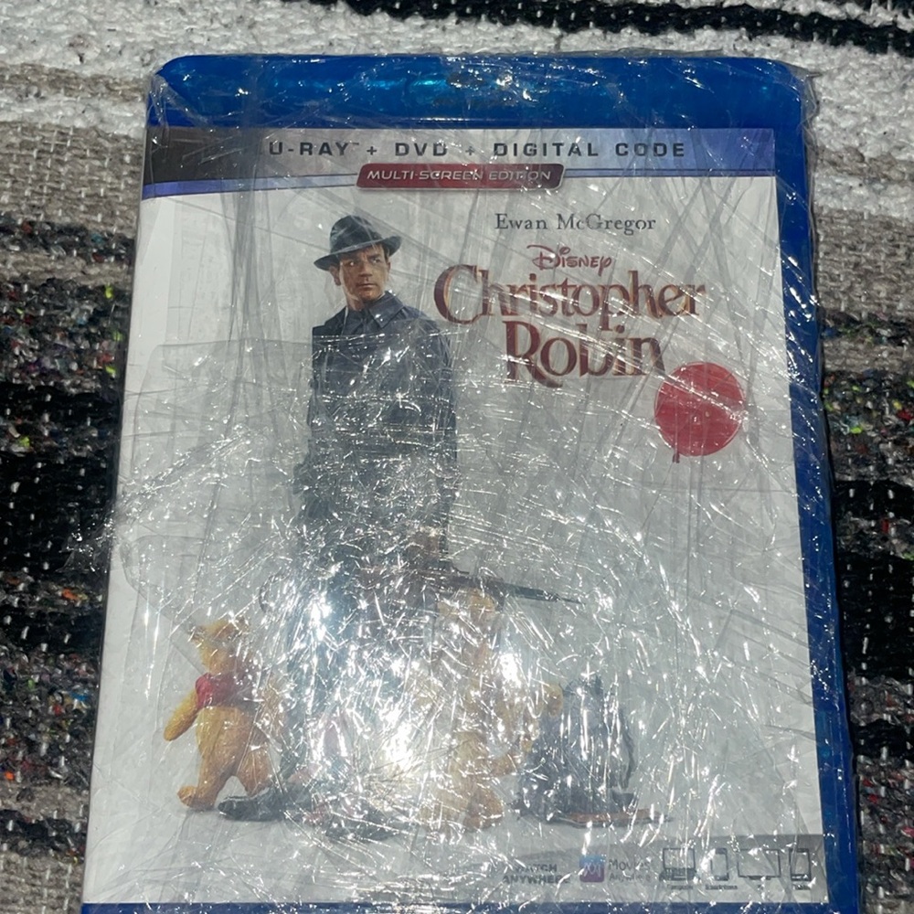 PreOwned   Disney Christopher Robin BluRay DVD MultiScreenEdition 2018. - Picture 7 of 10
